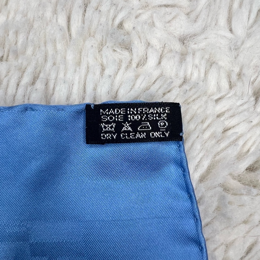 Men’s Hermes Blue H Patterned Pocket Square/ Silk/ Carre 45 - Picture 4 of 7